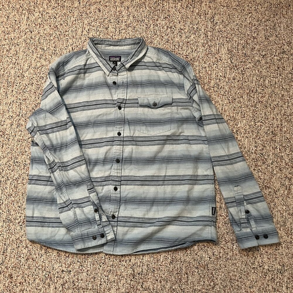 Patagonia Lightweight Fjord Flannel